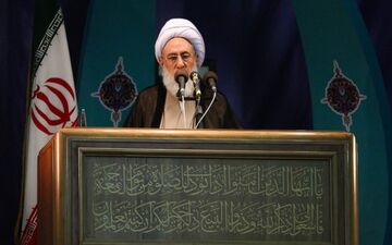 عضو مجمع تشخیص مصلحت نظام: مردم آذربایجان درگام دوم انقلاب برای مردم سایر استانها الگو باشند
