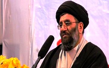 لزوم کمک همه جانبه دولت و مجموعه‌های مردمی به مردم سیل زده سیستان و بلوچستان
