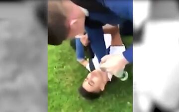 تلاش نژادپرستانه جوان انگلیسی برای خفه‌کردن دانش‌آموز سوری +فیلم 