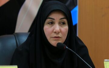  تبریک معاون ورزش بانوان وزارت ورزش و جوانان به کیمیا علیزاده 