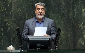 رحمانی‌فضلی: مردم با افزایش آگاهی و خودکنترلی نقش بسزایی در شرایط فعلی دارند

