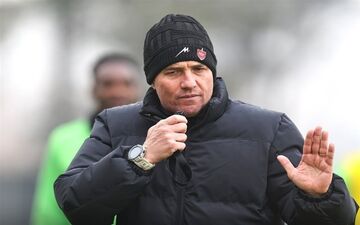 اوسمار: لیست ورودی و خروجی پرسپولیس مشخص نیست