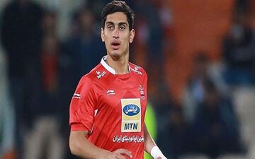 موافقت باشگاه کورتریک با حضور نادری در پرسپولیس