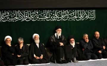 مراسم عزاداری شام غریبان در حسینیه امام خمینی(ره) برگزار شد