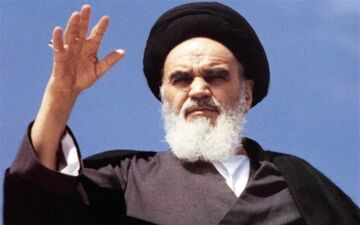 دروس آشنایی با اندیشه سیاسی و اجتماعی امام خمینی (ره) منتشر شد