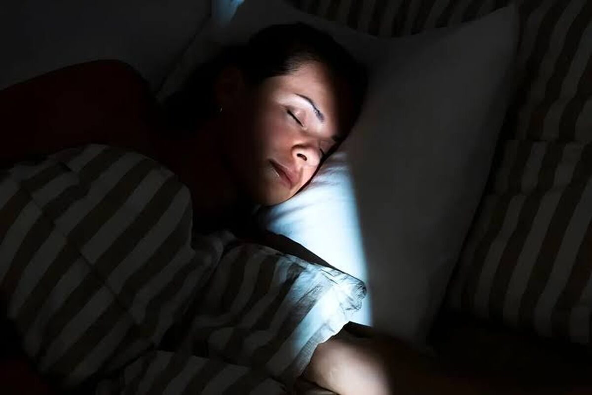 چرا نور شبانه می‌تواند بر قلب تأثیر بگذارد؟