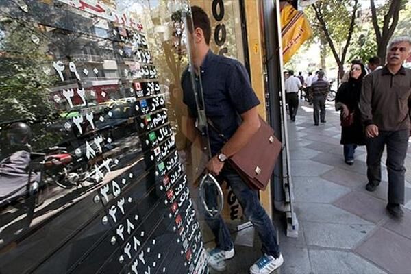 سفته‌بازی، دلیل افزایش نرخ دلار/کاهش بهای ارز در ماه‌های آتی