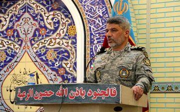 شهید صیاد شیرازی؛ نماد وحدت نیروهای مسلح و مقاومت در برابر توطئه‌های دشمن است 