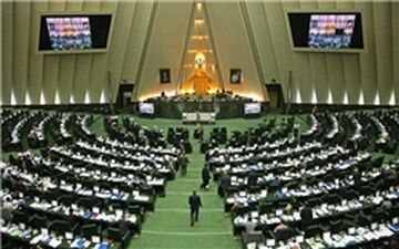 تروریست‌ها تعدادی از کارکنان مجلس را به گروگان گرفته‌اند 