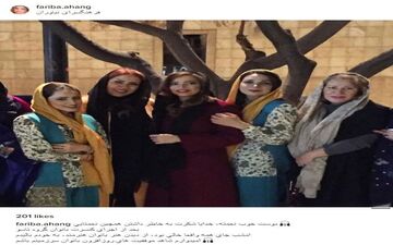 تیپ جالب بانوان هنرمند در محوطه فرهنگسرای نیاوران (عکس)