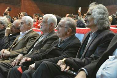 عصر شعر به بلندای یلدا باحضور پروفسور میرجلاالدین کزازی استاد ادبیات پارسی ایران زمین و با همکاری اداره کل فرهنگ و ارشاد اسلامی استان کرمانشاه 