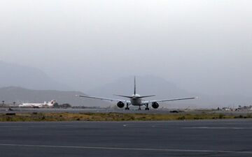 ۲ هواپیمای سازمان ملل در فرودگاه کابل به زمین نشست