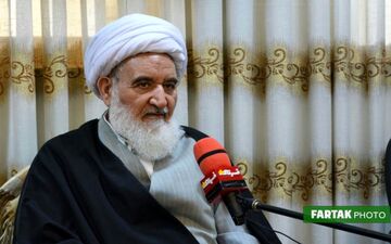 باید با توهین کنند به مقام شامخ شهید مقاومت برخورد قاطع شود