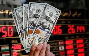 شگرد جدید دلالان برای جیب‌بری؛ دلار ۱۷۰ هزار تومانی در بازار آزاد