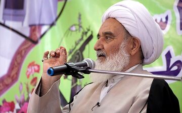 امام جمعه کرمانشاه: تبعیض و ویژه‌خواری در جامعه باید ترک شود