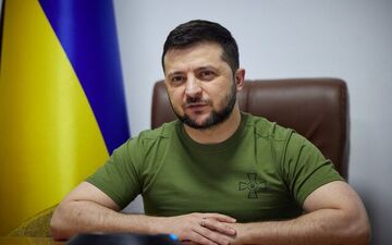 زلنسکی: روس‌ها در حال عقب‌نشینی از شمال هستند اما شرایط شرق اوکراین هنوز دشوار است