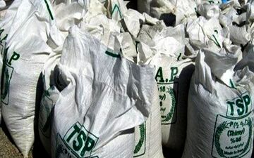عرضه خارج از شبکه 63 تن کود شیمیایی در کرمانشاه
