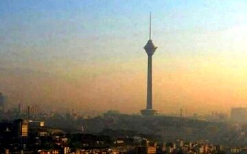 شاخص آلودگی هوای تهران ۲۸ آذر؛ پایتخت دوباره در وضعیت ناسالم