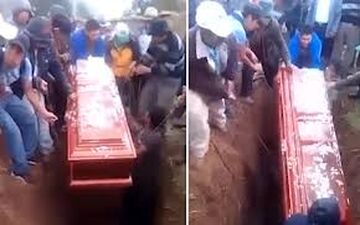 بیرون افتادن جنازه حین یک مراسم خاکسپاری! +فیلم 