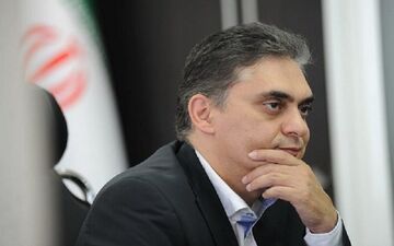 قیمت ارز با عملی شدن تعهد صادرکنندگان در سامانه نیما کاهش می‌یابد