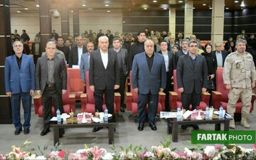 تجلیل از صادر کنندگان برتر در اتاق بازرگانی،صنایع و معادن استان کرمانشاه به روایت تصویر