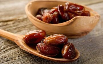 اتفاقات شگفت انگیزی که با مصرف ۳ تا ۴ عدد خرما در روز در بدن تان می افتد