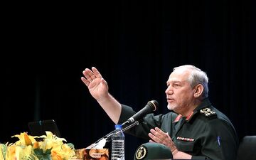 سردار صفوی: امنیت شمال غرب و جنوب شرق کشور مرهون رشادت تیپ صابرین است
