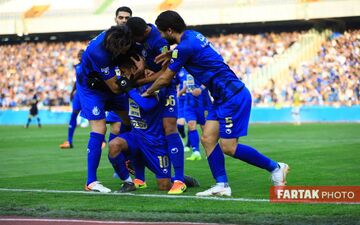 فروش بازیکنان استقلال صحت ندارد