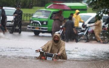 ۱۱ کارگر ساختمانی در پی بارندگی شدید در پاکستان کشته شدند