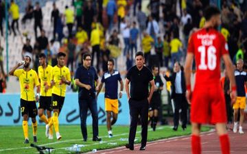درگیری هواداران سپاهان با قلعه‌نویی صحت ندارد