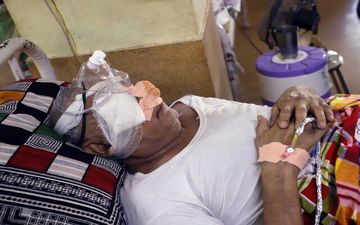 افراد مستعد ابتلا به قارچ سیاه هستند