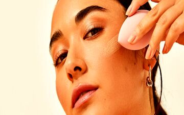 پوست خشک دارید؟ این نکات آرایشی را از دست ندهید!| آرایش مناسب برای پوست خشک
