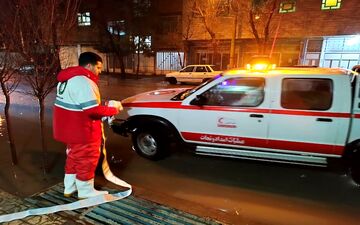 امداد و نجات آسیب‌دیدگان با حضور ۱۰۰ هزار امدادگر هلال احمر/ شهادت ۱۰۸ دانش آموز در میناب