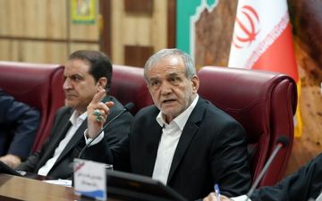 پزشکیان: می‌توانیم بدون دلار و با تجارت کالا به کالا تحریم‌ها را بی‌اثر کنیم