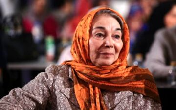 میدونستی مرحوم پروانه معصومی یه زمانی مدل بوده؟!|عکسی رو شده از پروانه معصومی زمانی که در آلمان مدل بود+ تصویر
