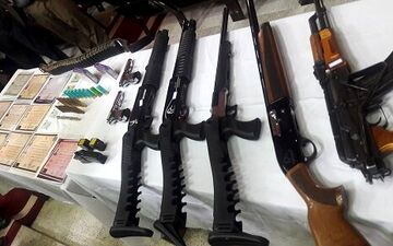 انهدام باند جعل مدارک دانشگاهی، اسناد دولتی و خرید و فروش سلاح‌های جنگی
