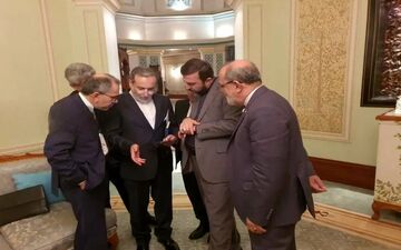 هیات مذاکره‌کننده ایران به محل اقامت بازگشتند + ویدئو