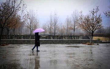 بارش باران در محورهای 12 استان کشور