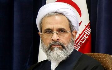 رئیس ستادکل نیروهای مسلح با آیت‌الله اعرافی دیدار کرد