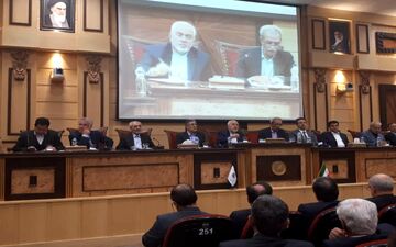 درنشست ظریف و هیات نمایندگان اتاق بازرگانی، صنایع، معادن و کشاورزی ایران چه گذشت