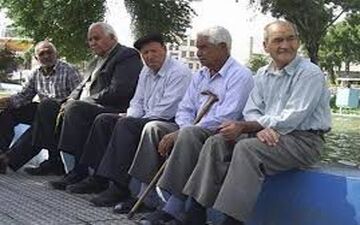 بازنشستگان مناطق جنگی از مزایای ایثار برخوردار می‌شوند