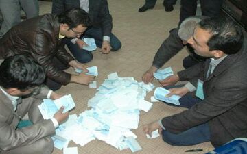  کار شمارش آرای انتخابات در استان مرکزی آغاز شد