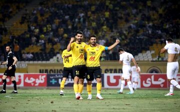 روز عجیب رضا شکاری: خوشحال و شاکی!