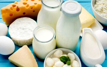 مبتلایان به سنگ کلیه نباید لبنیات مصرف کنند؟
