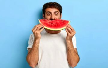 بهبود عملکرد جنسی مردان با یک میوه تابستانی خوشمزه/ نعوظ قوی‌تر و قوای جنسی بیشتر با این میوه تابستانی