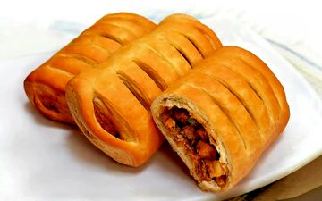 طرز تهیه اشترودل گوشت و سبزیجات؛ غذای رستورانی خوشمزه با طعمی بی‌نظیر
