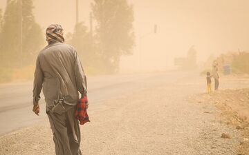 طوفان لحظه‌ای با سرعت ۹۷ کیلومتر بر ساعت خاش را درنوردید
