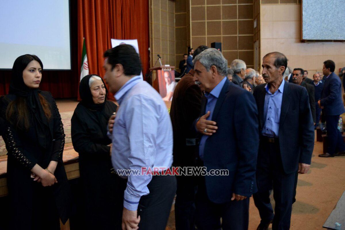مراسم سالگرد عارف لرستانی