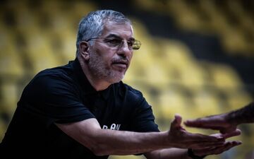 مهران شاهین‌طبع سرمربی السد قطر شد