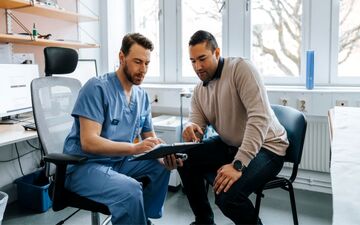 ۴ نکته حیاتی برای سلامت مردان بالای ۴۰ سال